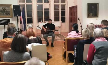 Miklavžev koncert mladih glasbenikov Hudournikov (12)